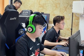 包含Uzi关键节点爆冷，澳大利亚队带队取胜！的词条