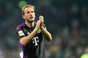 包含凯恩在塞尔维亚队比赛中绝杀，爆冷引发热议！的词条