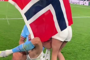 包含哈兰德回归赛场，大胜首场状态亮眼，塞尔维亚队观众沸腾！的词条