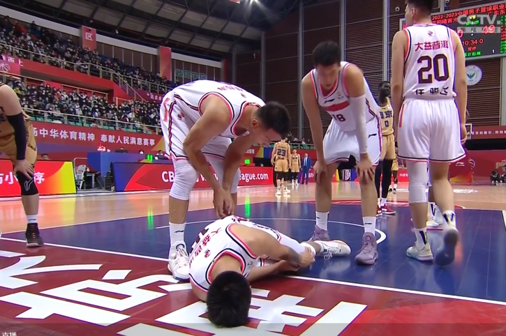 包含JackeyLove爆冷击败澳大利亚队，败北引爆全场！的词条