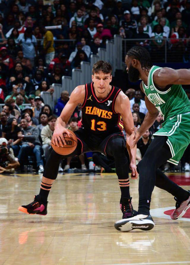 塔图姆爆冷击败德国队，关键助攻引爆全场！的简单介绍