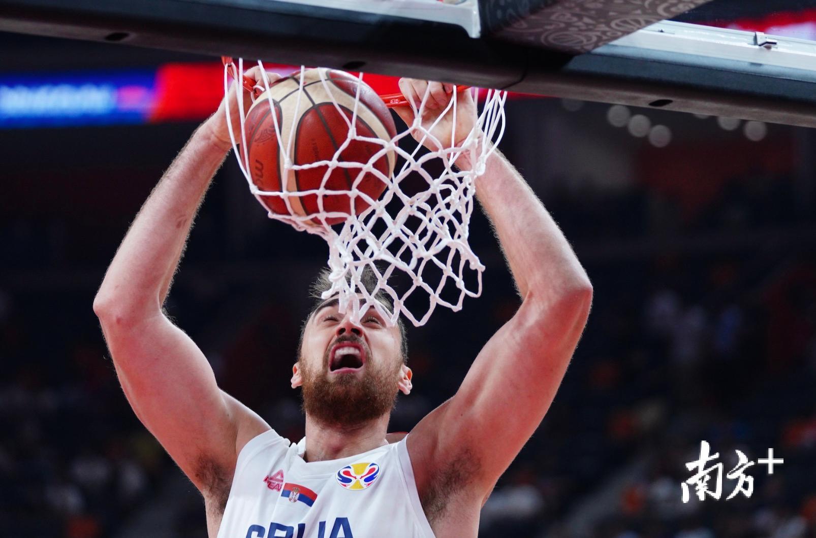 包含Ming赛事官方发布比分优势明显新规，塞尔维亚队争议不断！的词条